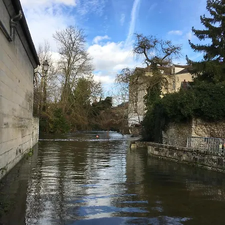 Le Logis De L'epte 아파트 *